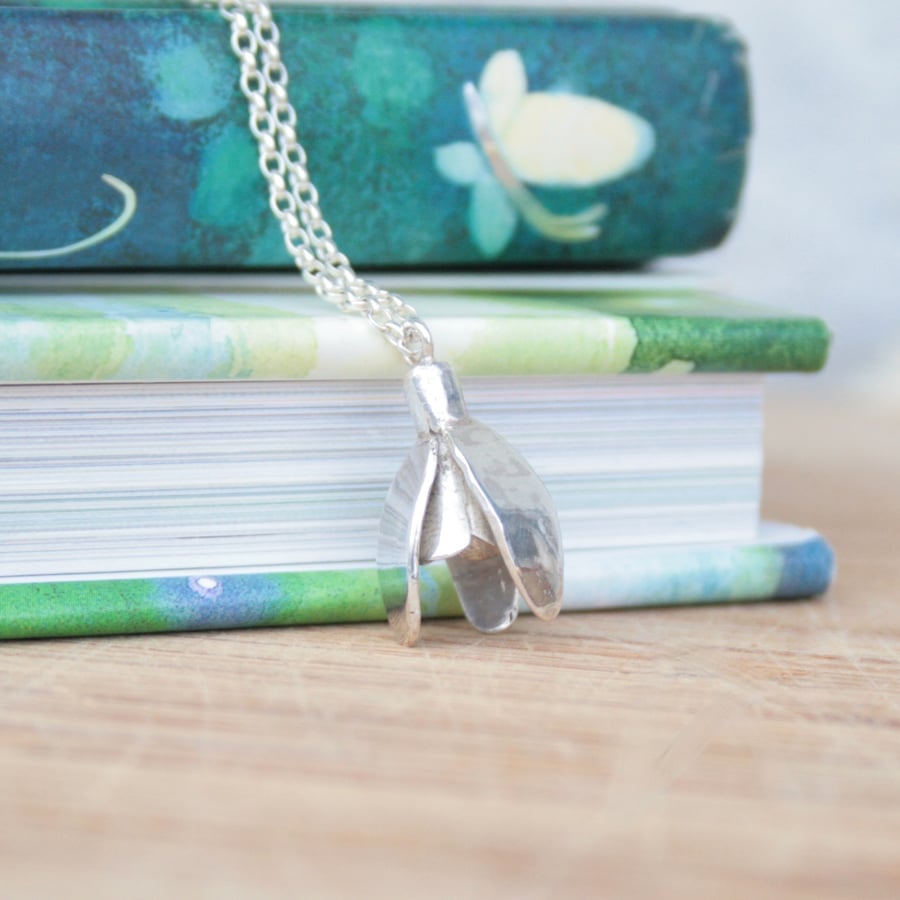 Silver snowdrop necklace, January birth flower necklace, silver botanical neckla