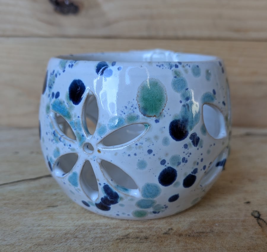 Larger speckled flower votive