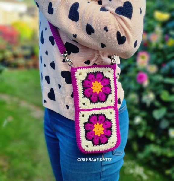 CROSSBODY PHONE BAG   (8)