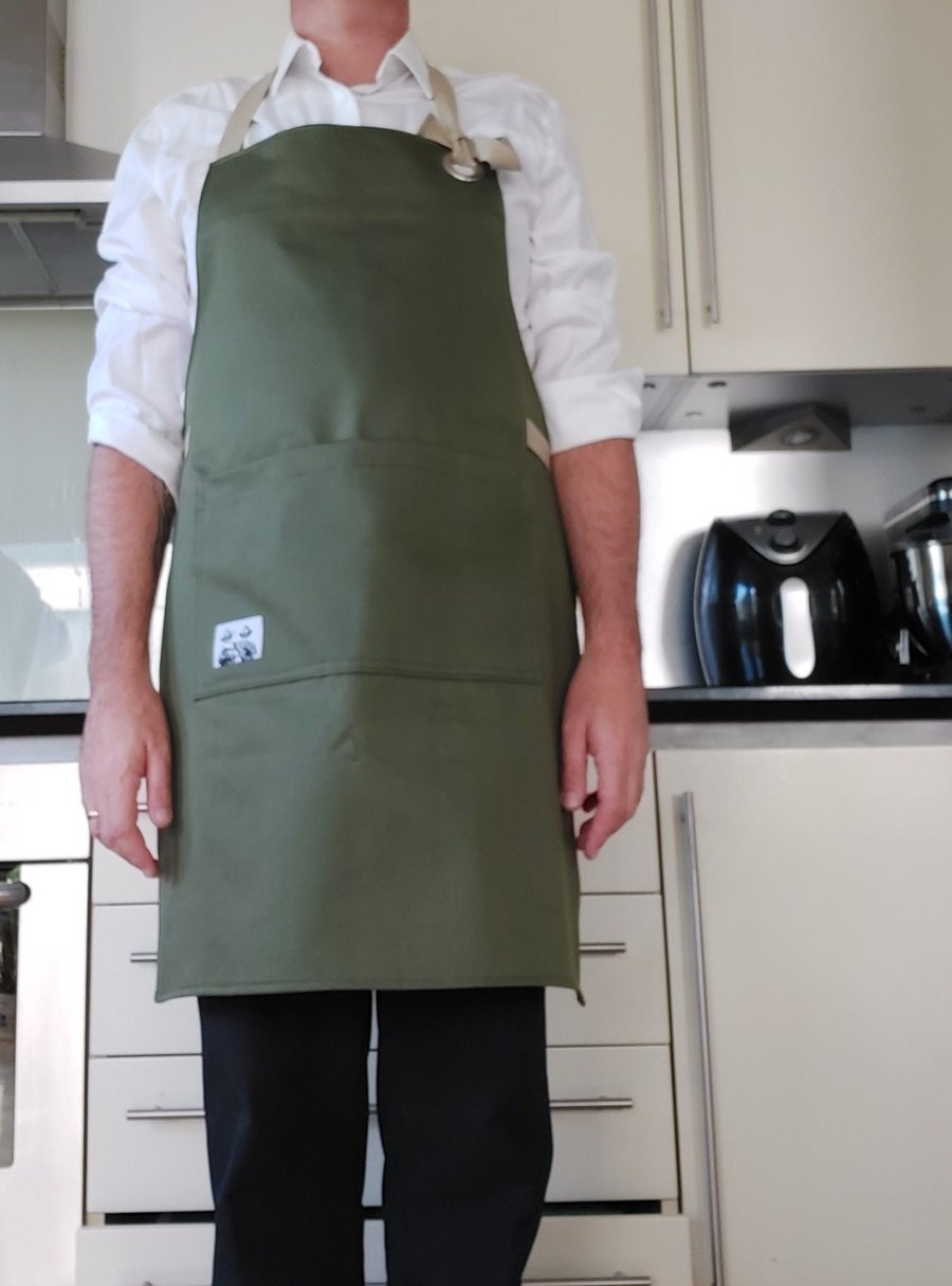 apron in OLIVE GREEN (never out of stock)