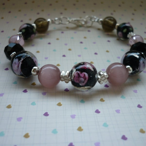 BLACK, PINK AND SILVER LAMPWORK BEADED BRACELET.  