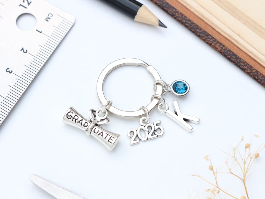 2025 Graduation Keyring - 2024 Personalised Gift Keepsake. Gift for Graduates. 