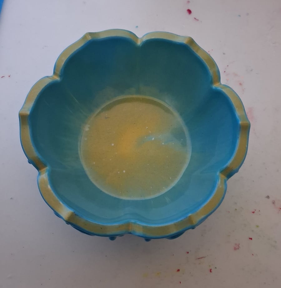 Handmade epoxy resin decorative trinket pot.