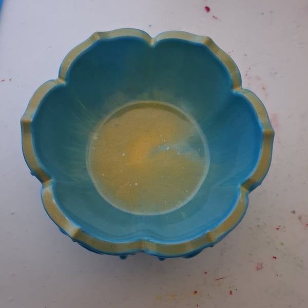 Handmade epoxy resin decorative trinket pot.