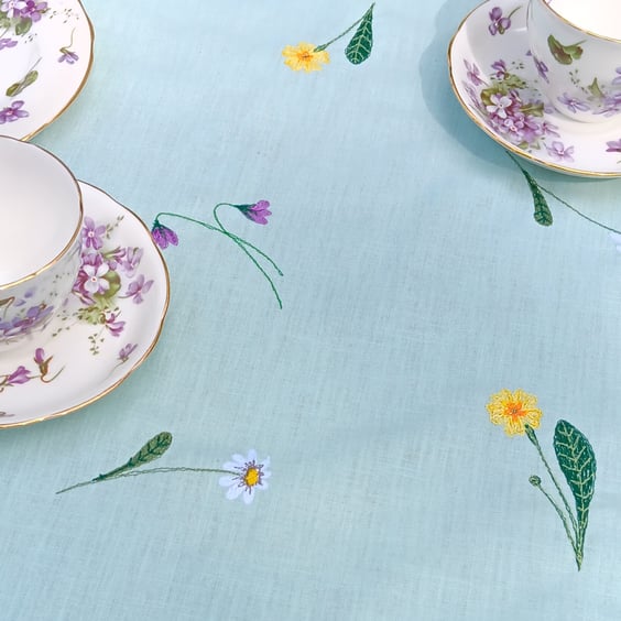 Linen Table Runner with Embroidered Flowers