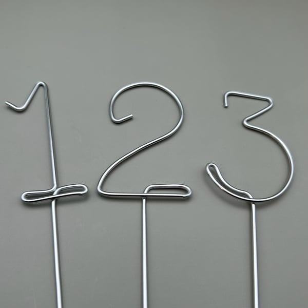 wire number for cakes or table displays in a choice of colours