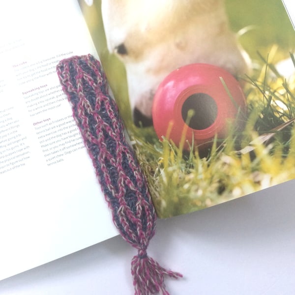 Hand knit book mark