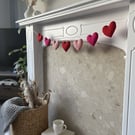 Felt Heart Garland – Valentine’s Day Decoration, Handmade Heart Bunting, Pink & 