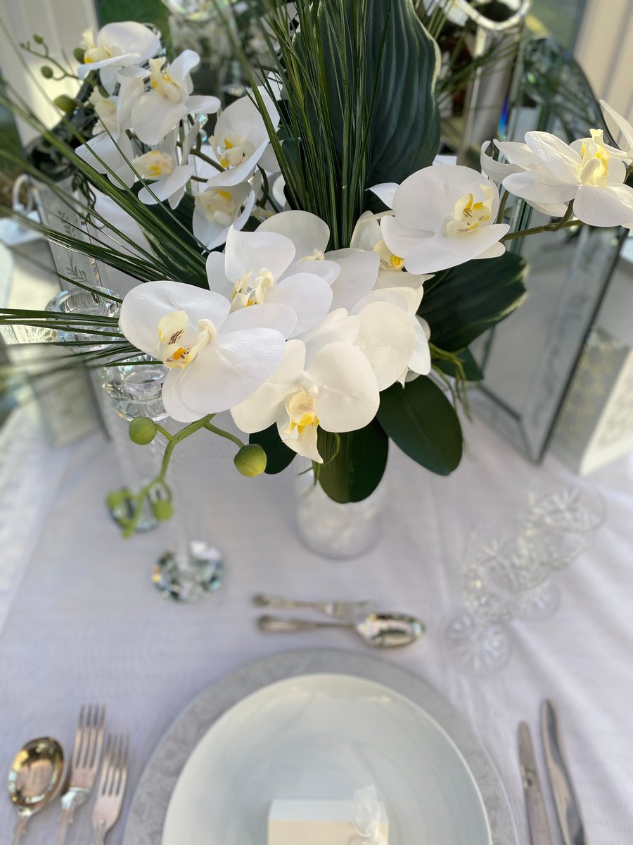 The Isla table centre, wedding table centre, silk wedding reception flowers