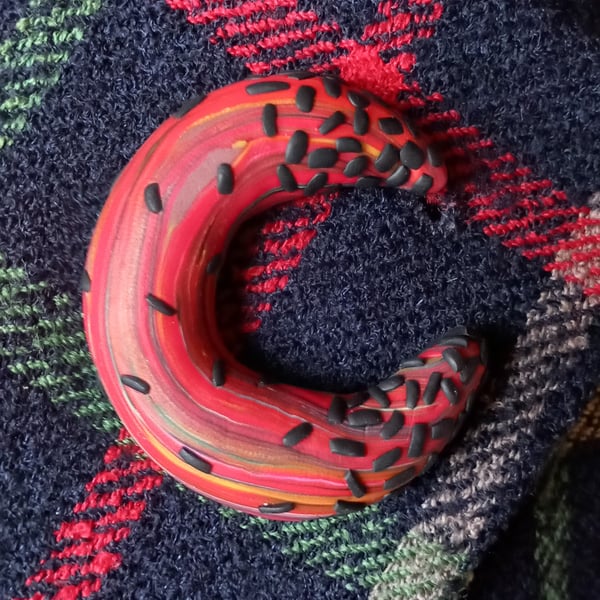 Cosmic Worm Brooch 