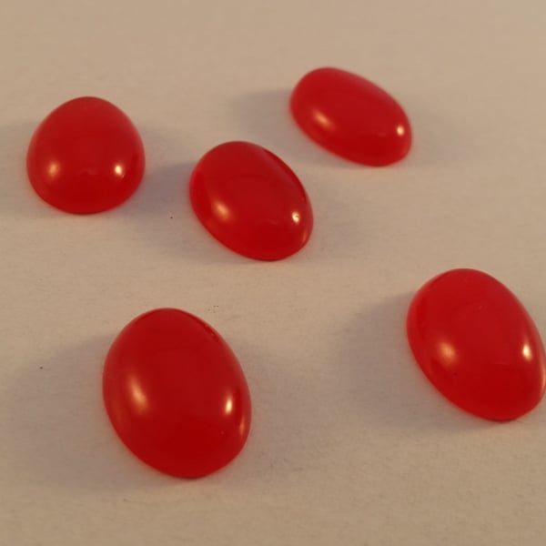 Red Jade 13x18mm Oval Cabochon