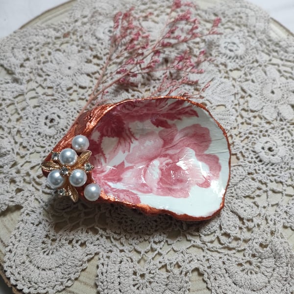Oyster Shell Trinket Dish - Gift Boxed
