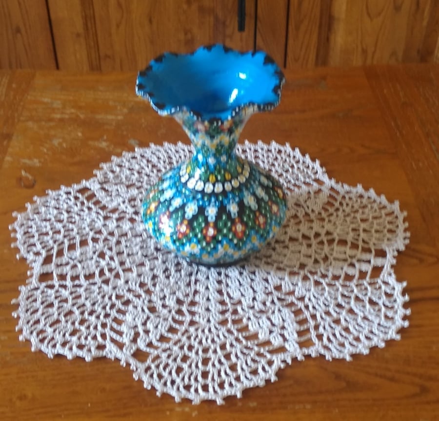 100% COTTON, CLASSIC ECRU TABLE MAT, CENTREPIECE or DOILY - 7-SIDED PATTERN 26cm