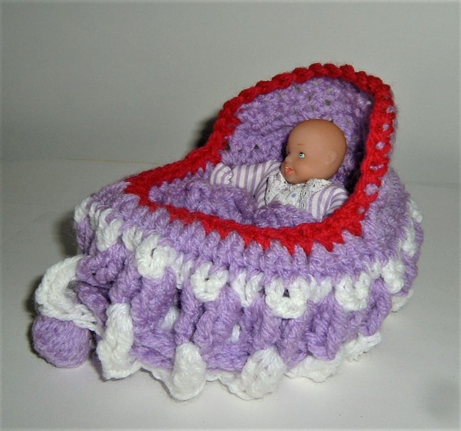 crocheted dolly cot bag with doll ( ref F527)