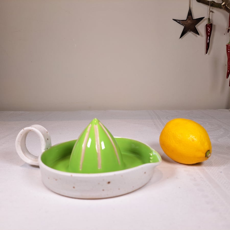 LEMON SQUEEZER - hand made, glazed in lime green and cream speckle. 