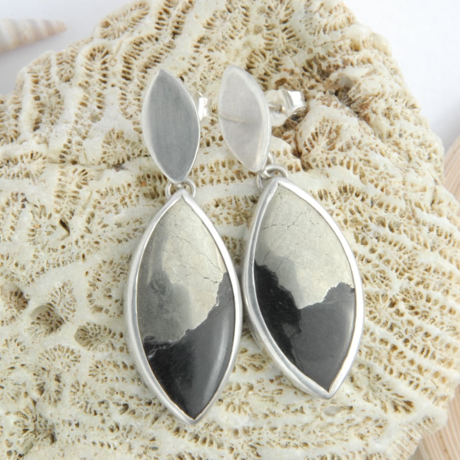 Modern silver deals drop earrings