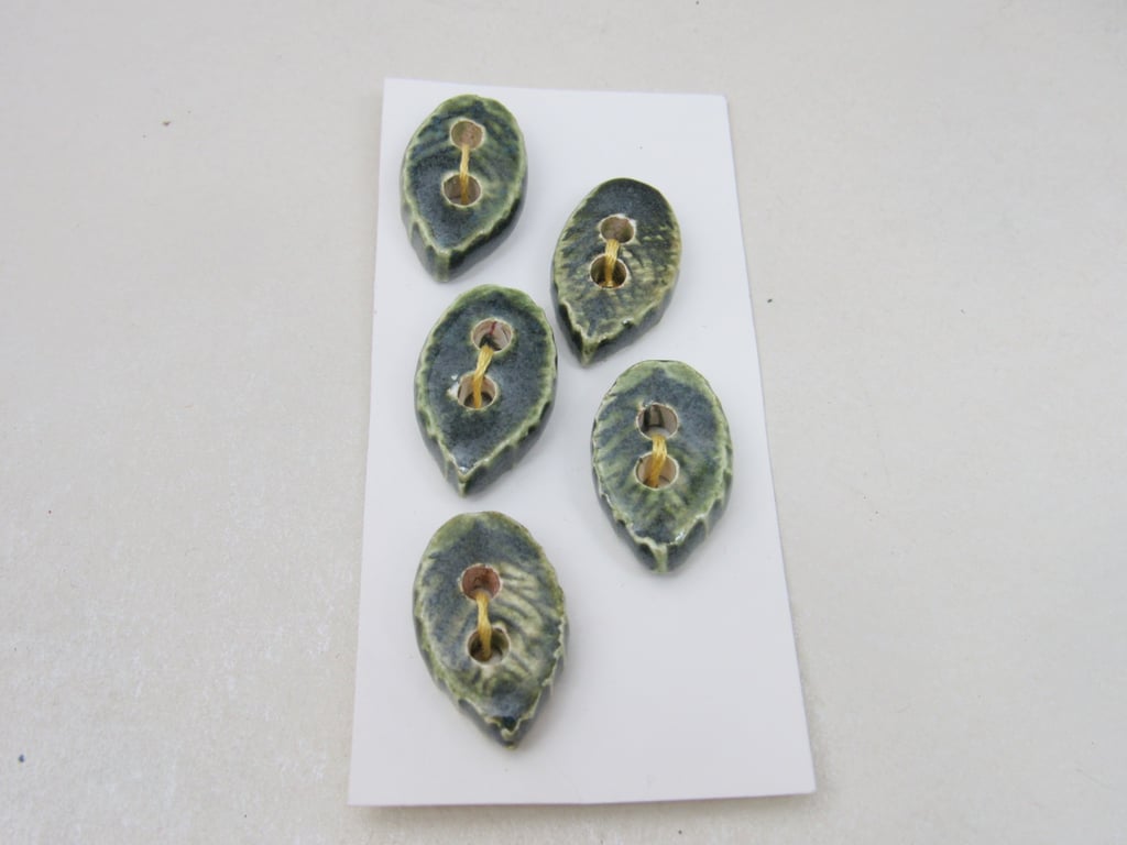 5 Small Leaf Shaped Forest Green Ceramic Buttons