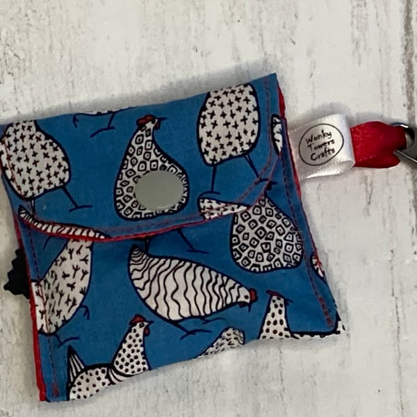 Spectacles cleaning cloth and pouch for sparkling glasses. Chickens