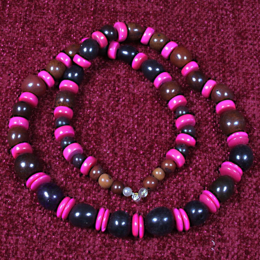 Chained Pinks Necklace.