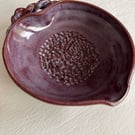 Garlic grater bowl with handle