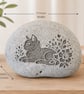 Decorative engraved cat with lovely patterns on stone - Image 1