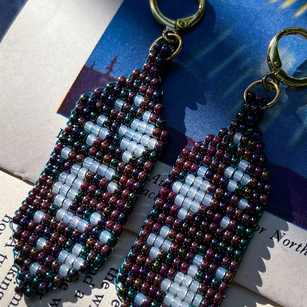 Handwoven Moon and Star Earrings – Black Alabaster with Opal Beads