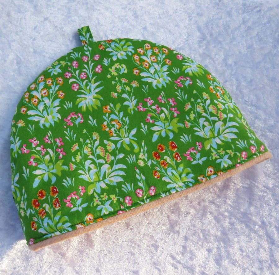   Tea cosy, size small, to fit a two cup teapot