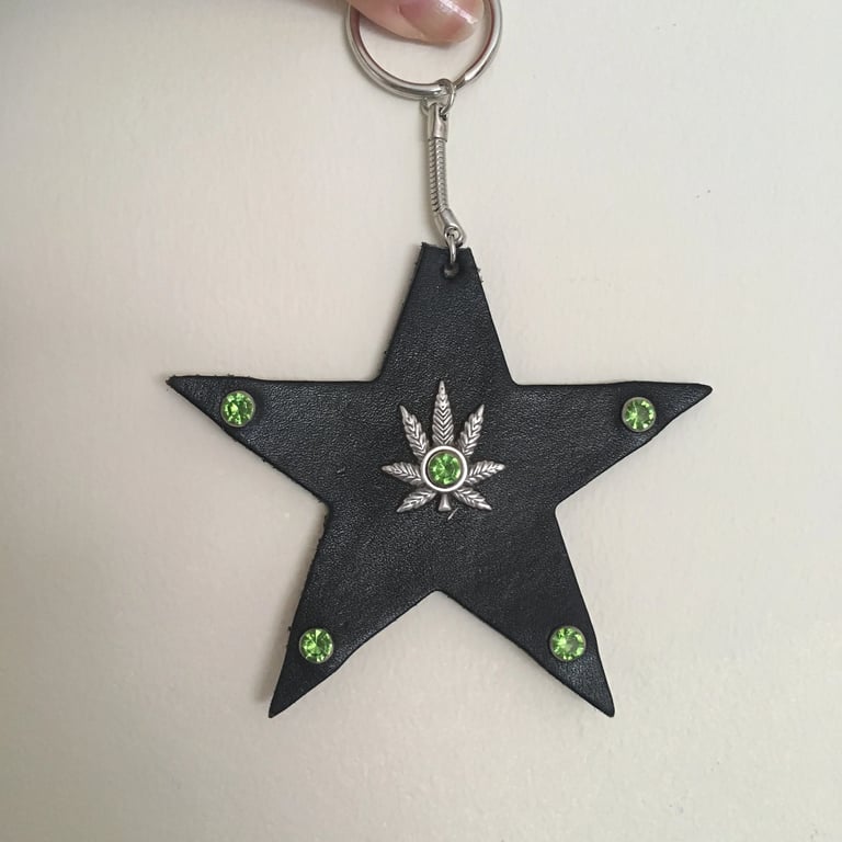 Black Leather Star Shaped KeyRing w Hemp-Potleaf Center - FREE SHIPPING