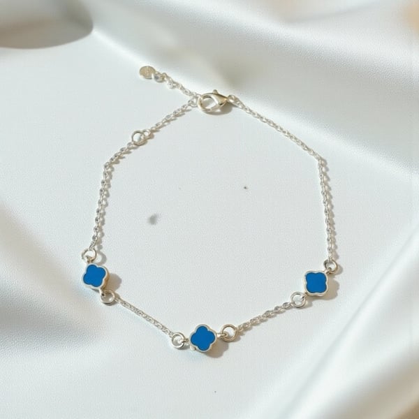 Dainty Silver Clover Charm Bracelet