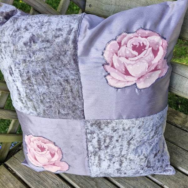 Gorgeous hand crafted grey with pink rose applique 45cm cushion with new pad