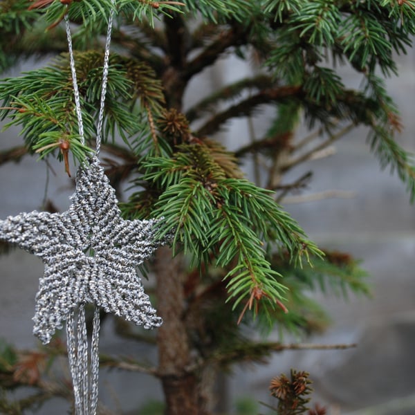 Mini  macrame shooting star christmas decoration - multipack savings