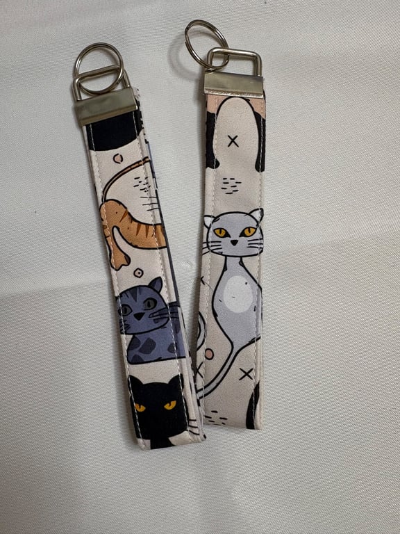 Cat wristlet 