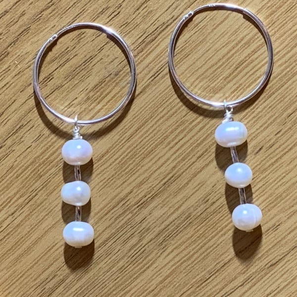 White Pearl and Sterling Silver hoop earrings 