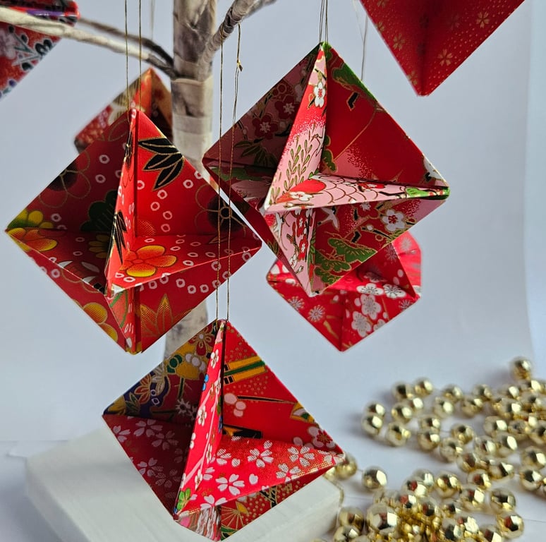 Origami Christmas Decorations - Red and Gold