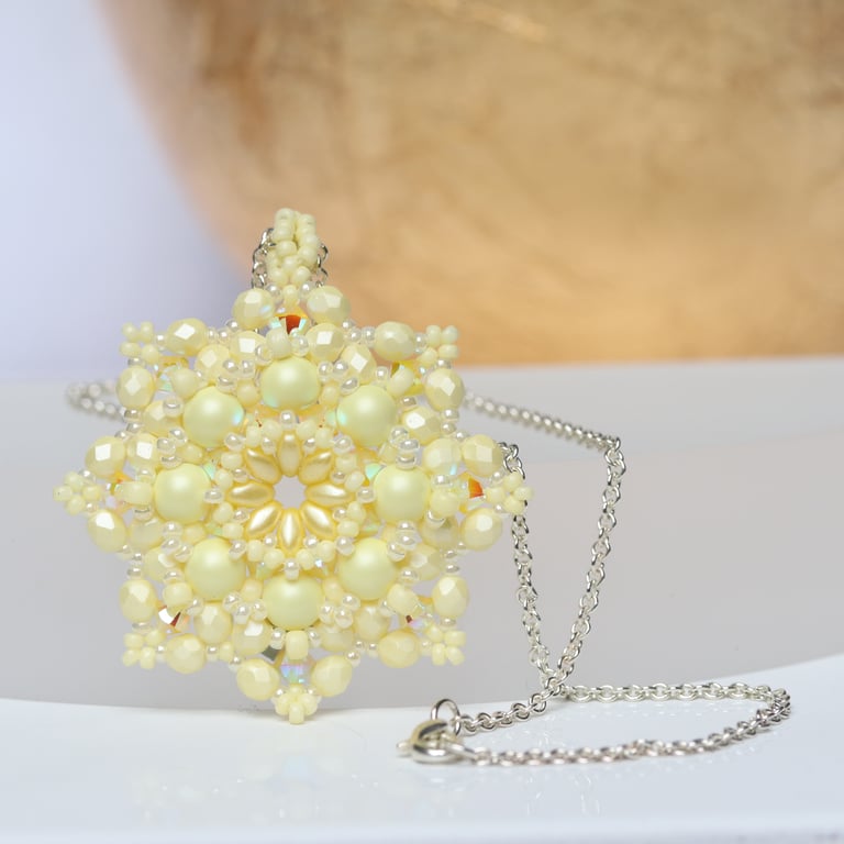 Large Star Pendant in Light Yellow