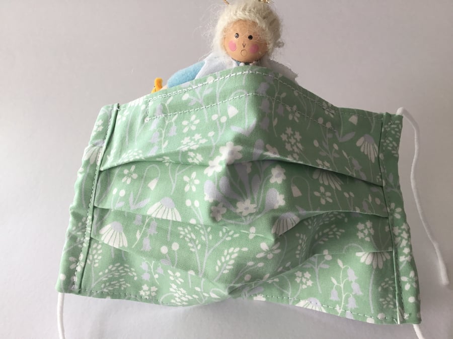 3 Layer Pleated Floral Face Covering With Removable Nose Wire 