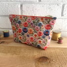 Daisy Make Up Bag - 