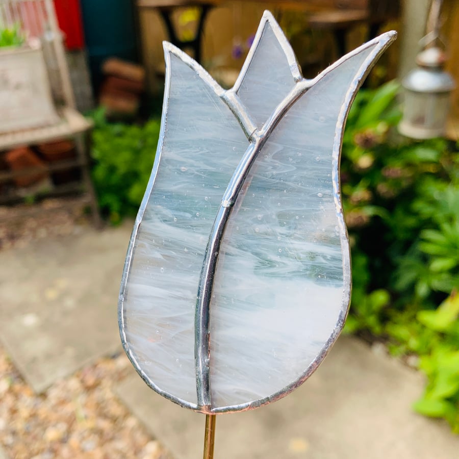 Stained Glass Lily Tulip Stake Large  - Plant Pot Decoration  - White