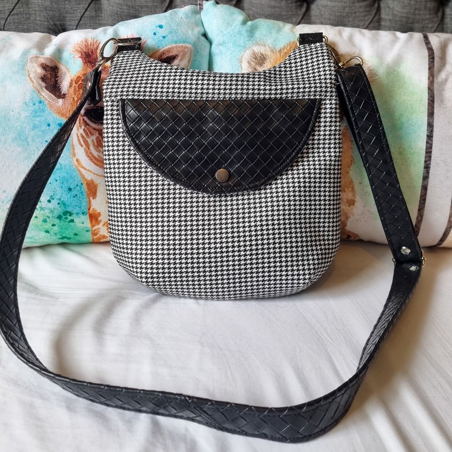 Dogtooth! Crossbody Bag.