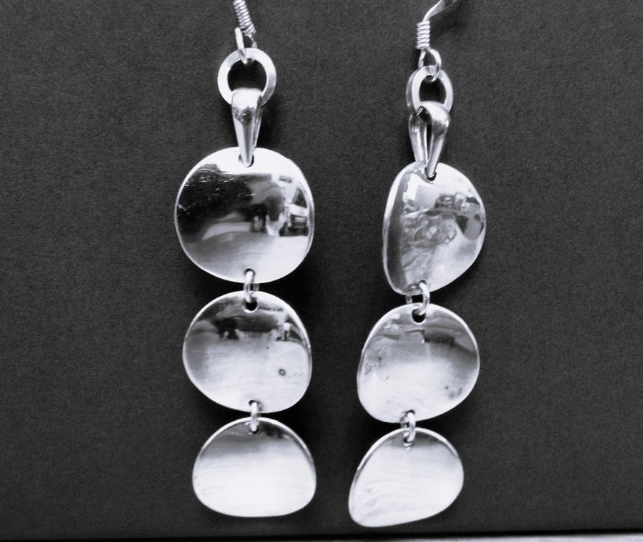 3 Silver circles in a drop earring  - fun everyday earring