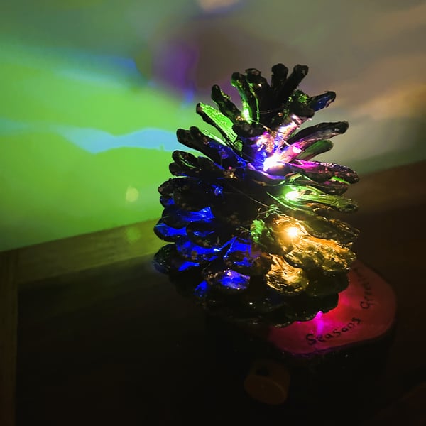 Handcrafted Pine Cone Christmas Tree: SKU-XT01