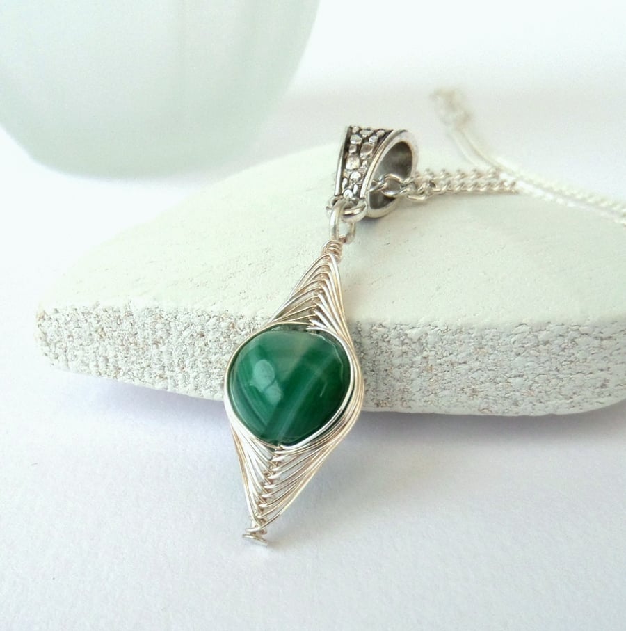 Wire wrapped green agate necklace - Folksy