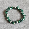 Malachite Chip Children’s Elastic Bracelet with White Glass Magatama Beads