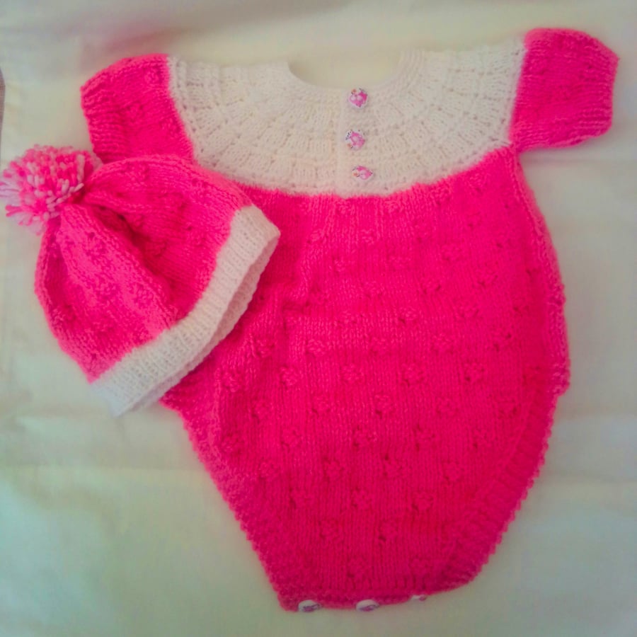 Baby's Unisex Textured Romper and Hat Set, New Baby Gift, Baby Shower Gift