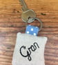 Gran keyring - Love heart in blue spots - embroidered linen and lavender - Image 2