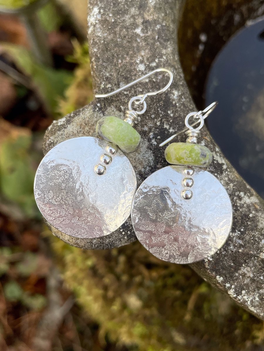 Large round silver and frosted green serpentine earrings 