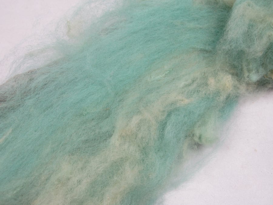 10g Naturally Dyed Pale Aqua BFL Shetland Felting Wool