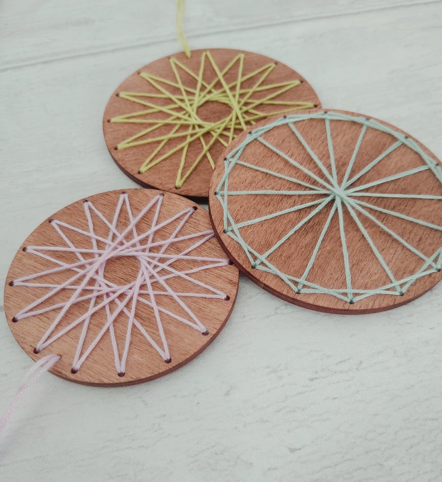 Spirograph Decoration, Embroidered Wood Hanging Decoration, Dream Wheel