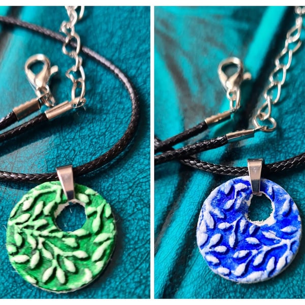 Clay small round embossed ivy leaf blue or green necklace pendant