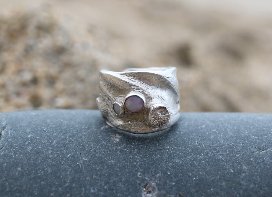 Deep Sea ring, size L fine silver with white opals 